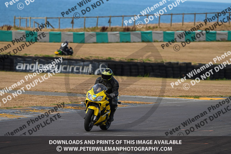 anglesey no limits trackday;anglesey photographs;anglesey trackday photographs;enduro digital images;event digital images;eventdigitalimages;no limits trackdays;peter wileman photography;racing digital images;trac mon;trackday digital images;trackday photos;ty croes